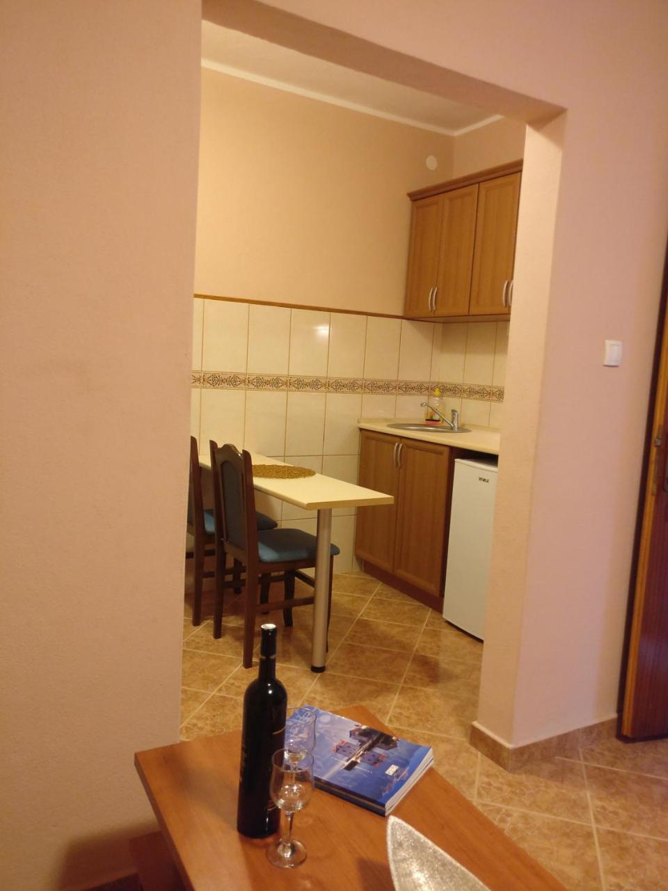 Apartmani "Dukic" Pelinovo ภายนอก รูปภาพ